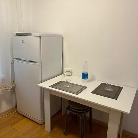 У Тахира Apartment Almaty Exterior photo