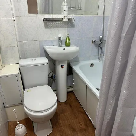 У Тахира Apartment Almaty Exterior photo